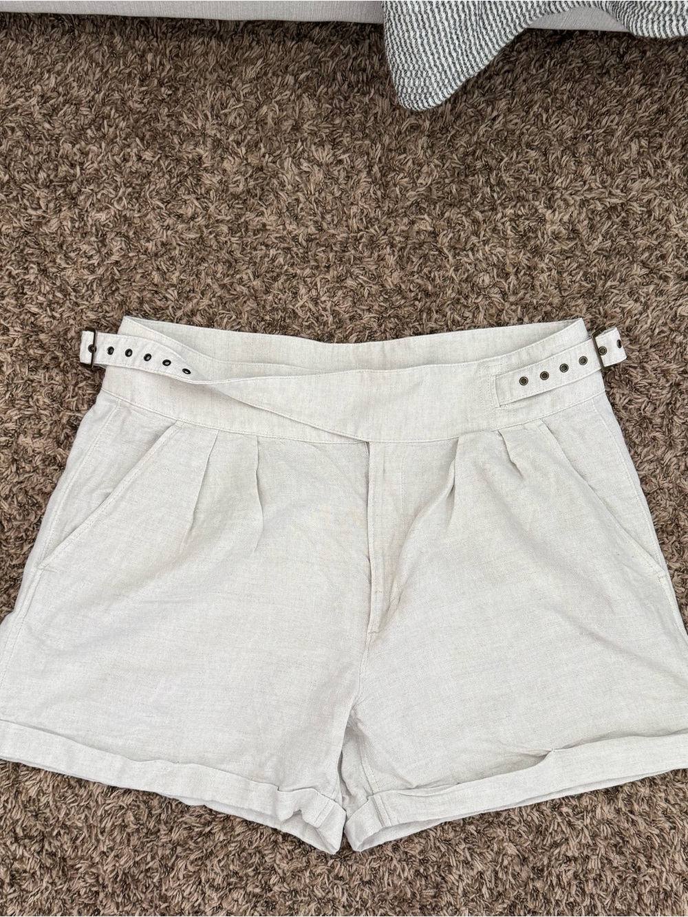 Banana Republic High-Waist Cream Linen-Blend Shorts
